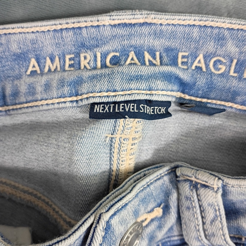 American Eagle Next Level Stretch High Waisted Flare Jeans Light Wash Blue Sz 8 - Picture 2 of 7